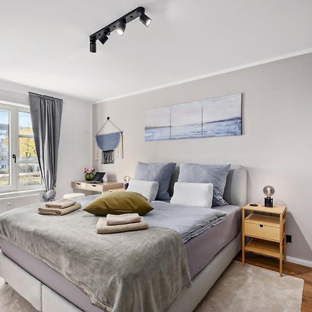 Edler Wohnraum Luxurioeses Apartment Mit Balkon, Boxspringbett, Kaffeevollautomat, Lift & Parkplatz 켐니츠 외부 사진