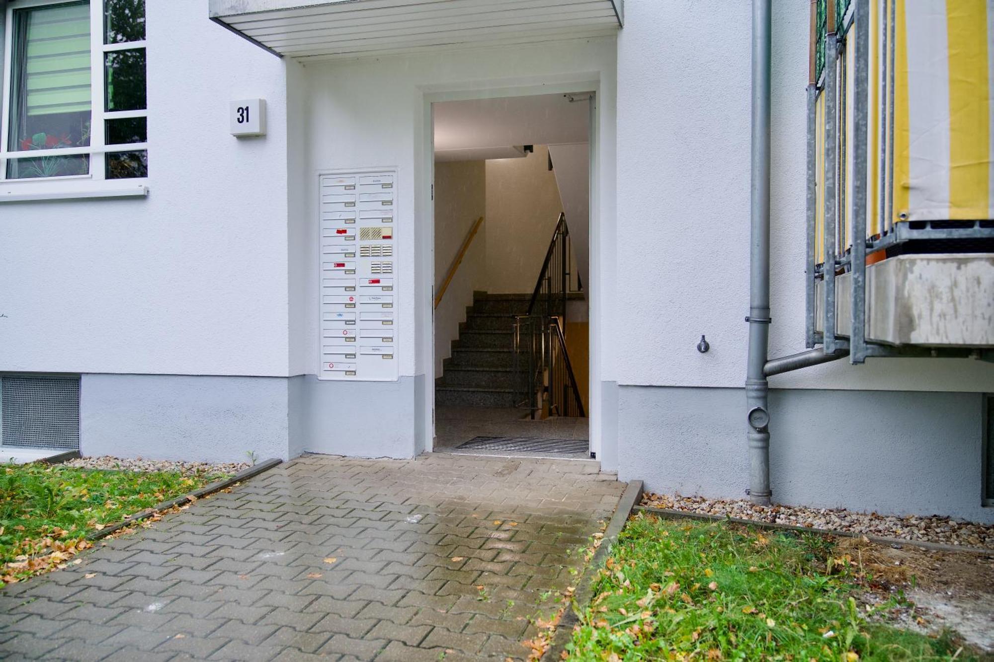 Edler Wohnraum Luxurioeses Apartment Mit Balkon, Boxspringbett, Kaffeevollautomat, Lift & Parkplatz 켐니츠 외부 사진