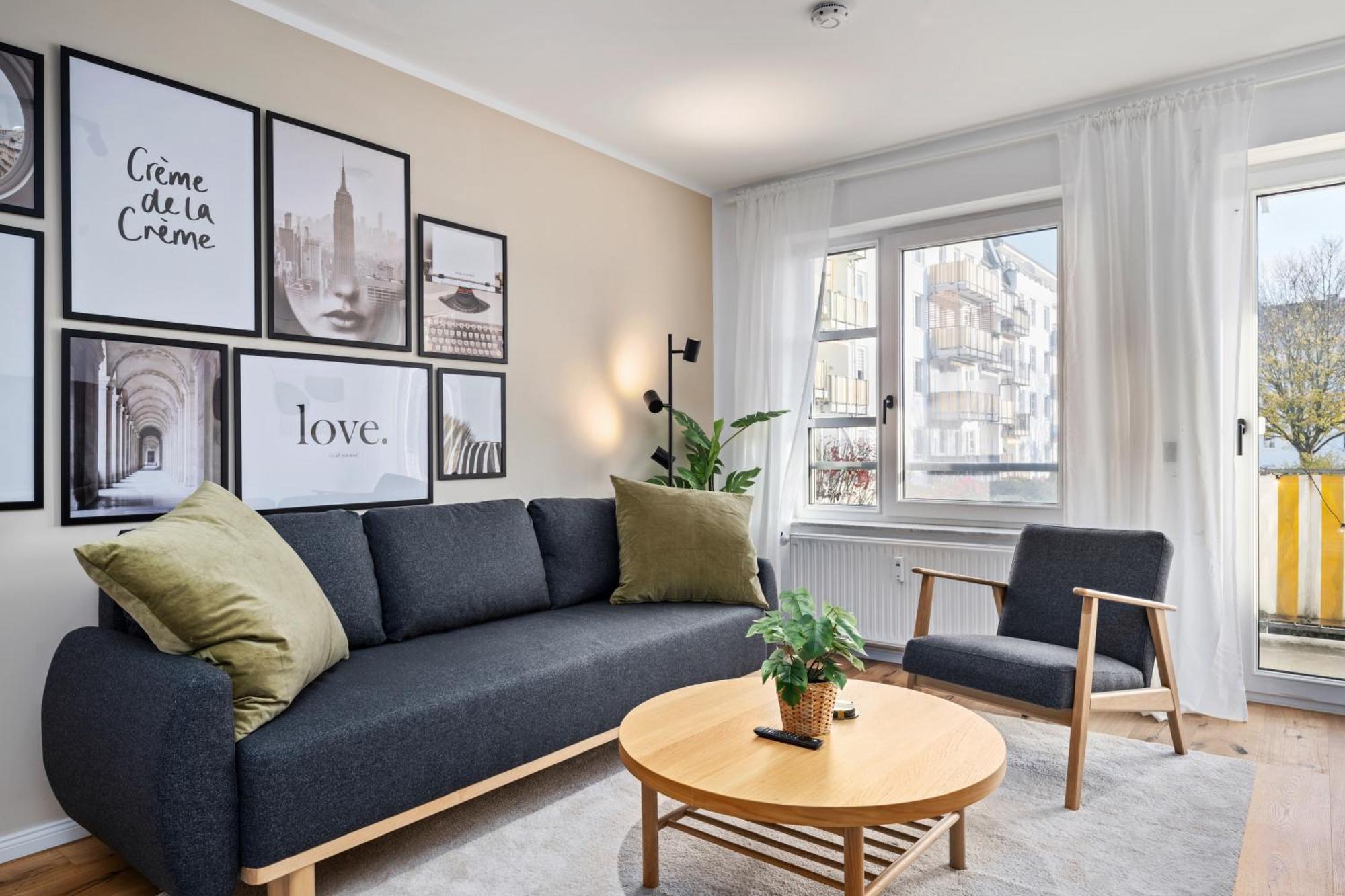 Edler Wohnraum Luxurioeses Apartment Mit Balkon, Boxspringbett, Kaffeevollautomat, Lift & Parkplatz 켐니츠 외부 사진